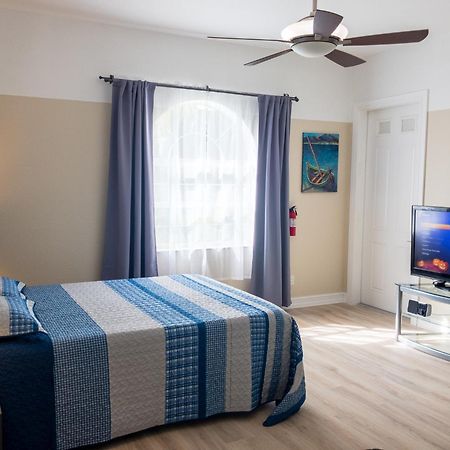 White Orchid Apartments Форт-Маєрс Екстер'єр фото