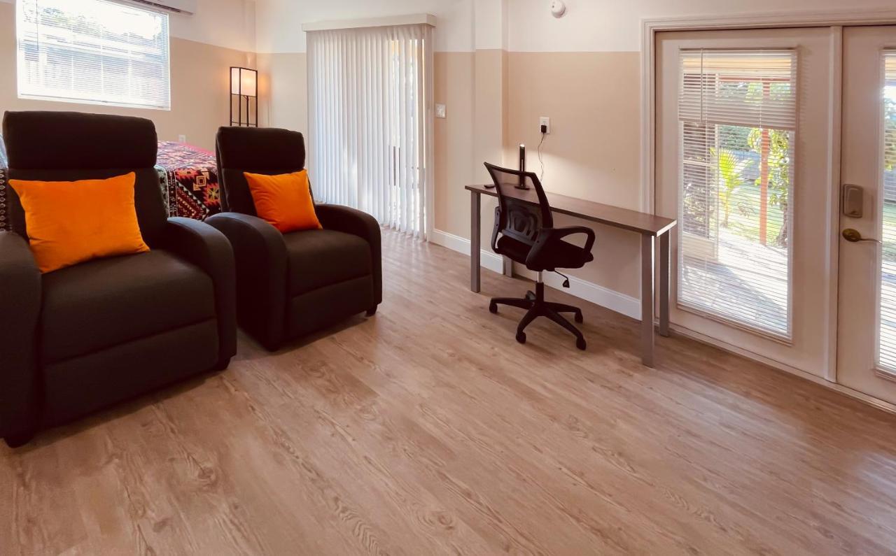 White Orchid Apartments Форт-Маєрс Екстер'єр фото