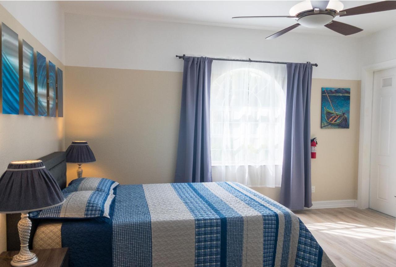 White Orchid Apartments Форт-Маєрс Екстер'єр фото