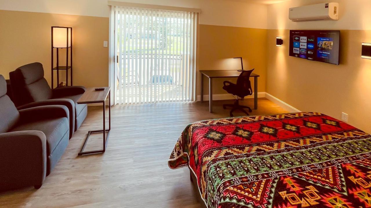 White Orchid Apartments Форт-Маєрс Екстер'єр фото