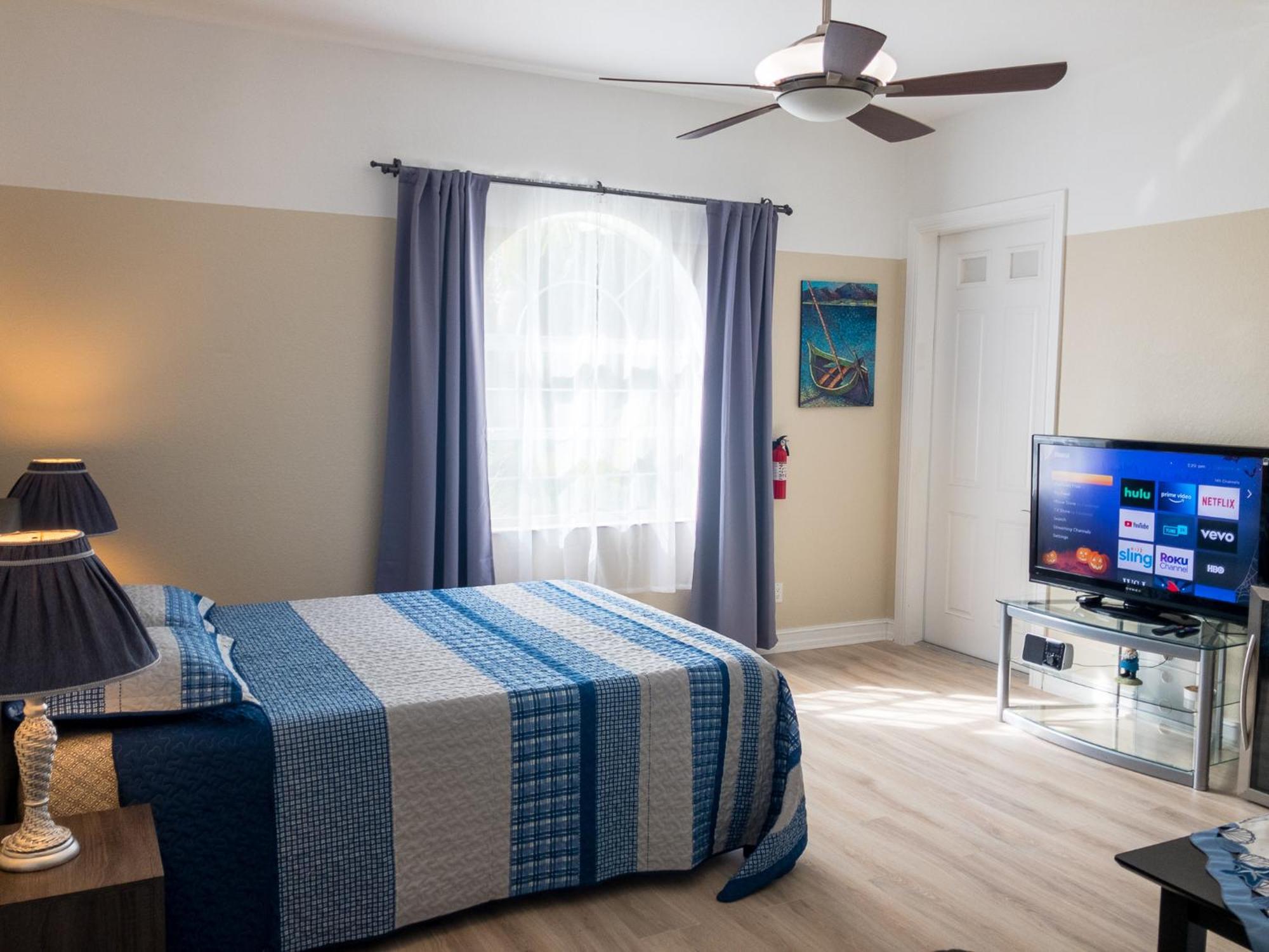 White Orchid Apartments Форт-Маєрс Екстер'єр фото